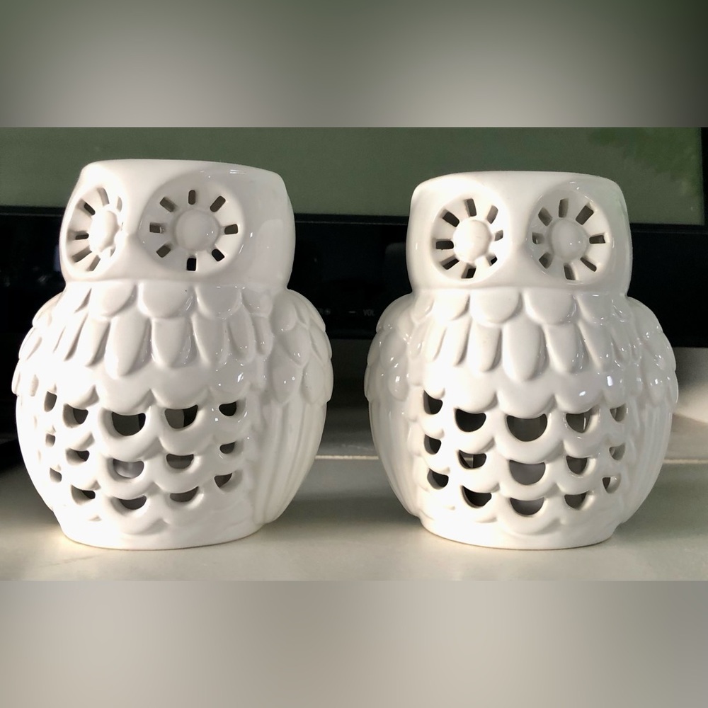 Pair 2 Bath & Body Works Slatkin & Co designer white Ceramic Owl Candle Holders